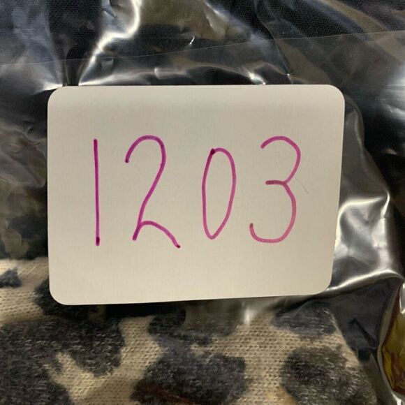 Grayson Threads leopard top womens medium long sleeve crewneck - Picture 6 of 6